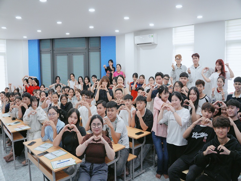 Trường Đại Học Quốc gia Chonnam gặp gỡ học viên hiast T7.2025