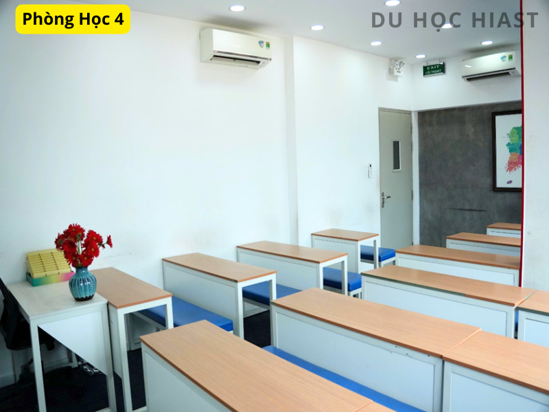 Phòng học 4 Du Học Hiast