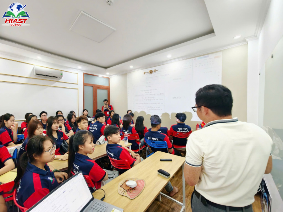 Chuyến công tác HIAST TP.HCM về Cần Thơ – Hướng dẫn hồ sơ Du học & tiệc gắn kết học viên 2K8
