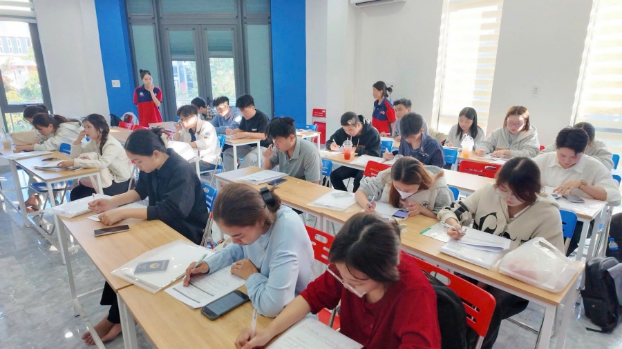 Học viên HIAST sẵn sàng phỏng vấn lãnh sự cho kỳ nhập học tháng 12/2026