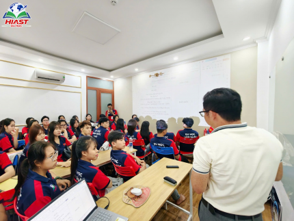 Chuyến công tác HIAST TP.HCM về Cần Thơ – Hướng dẫn hồ sơ Du học & tiệc gắn kết học viên 2K8